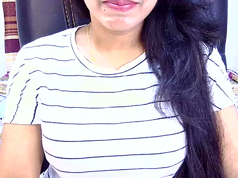 Snapshot of Noor_Zarin chatting on 25, 5, 2026 Noor Zarin online show from 25, 5, 2026
