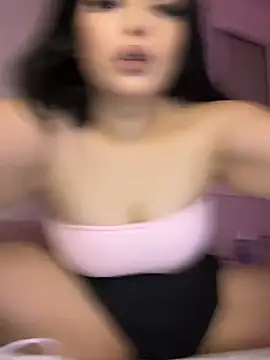 Snapshot of MiaKittyx0 chatting on 13, 7, 2026 MiaKittyx0 online show from 13, 7, 2026