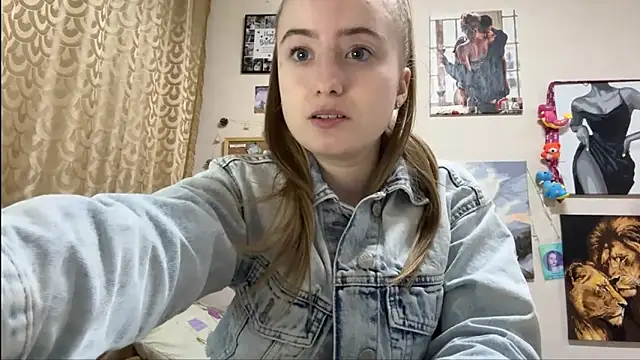 Snapshot of SabinaHaggen chatting on 22, 4, 2026 SabinaHaggen online show from 22, 4, 2026