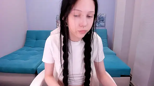Snapshot of SugarBunny18 chatting on 11, 5, 2026 SugarBunny18 online show from 11, 5, 2026