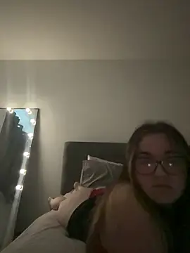 Filthy-Ella69 online show from 5, 4, 2026