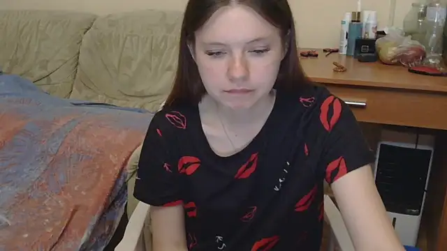 JessicaHolland1 online show from 13, 5, 2026