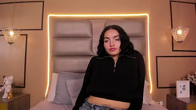 Snapshot of BIANCACOLLINNS chatting on 7, 4, 2026 BIANCACOLLINNS online show from 7, 4, 2026