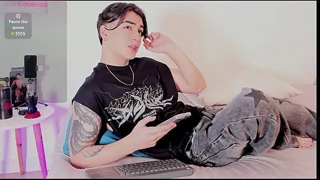 Snapshot of Thiago_angel chatting on 22, 4, 2026 Thiago angel online show from 22, 4, 2026