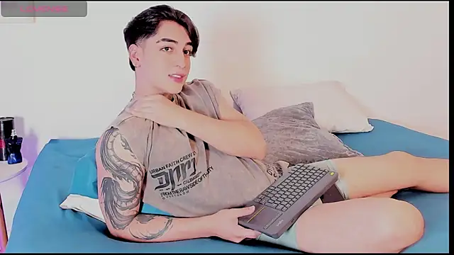 Snapshot of Thiago_angel chatting on 12, 5, 2026 Thiago angel online show from 12, 5, 2026