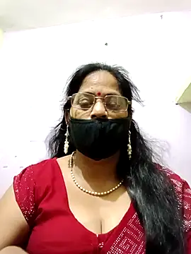 Snapshot of SEEMA_012 chatting on 29, 4, 2026 SEEMA 012 online show from 29, 4, 2026