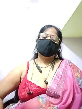 Snapshot of SEEMA_012 chatting on 16, 5, 2026 SEEMA 012 online show from 16, 5, 2026