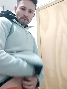 Snapshot of Joelcio19cm chatting on 13, 5, 2026 Joelcio19cm online show from 13, 5, 2026