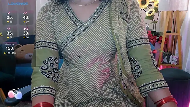 Snapshot of apsara_tanu chatting on 21, 4, 2026 apsara tanu online show from 21, 4, 2026