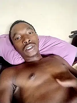 Snapshot of alphamale25 chatting on 5, 4, 2026 alphamale25 online show from 5, 4, 2026