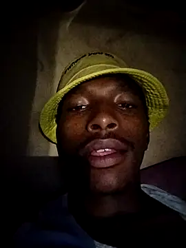 Snapshot of alphamale25 chatting on 5, 4, 2026 alphamale25 online show from 5, 4, 2026