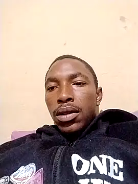 Snapshot of alphamale25 chatting on 16, 5, 2026 alphamale25 online show from 16, 5, 2026