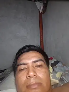 Snapshot of kengus chatting on 4, 4, 2026 kengus online show from 4, 4, 2026