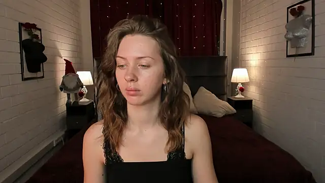 MeganClapp online show from 27, 5, 2026