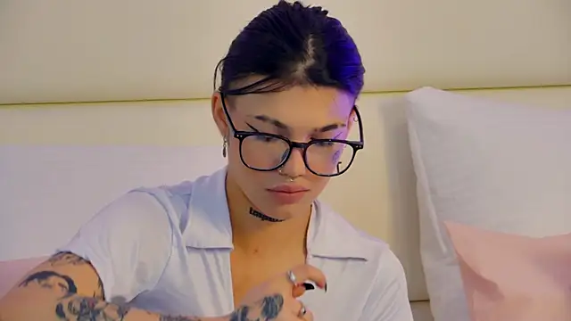 YasminnStorm online show from 18, 4, 2026