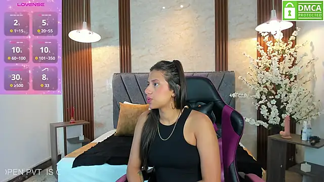 Snapshot of Atiena_ chatting on 20, 4, 2026 Atiena online show from 20, 4, 2026