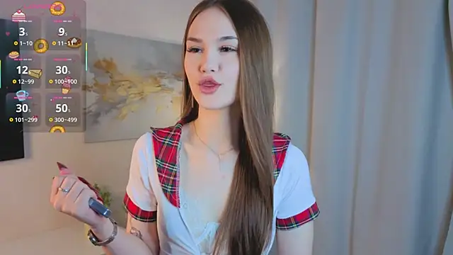Snapshot of LuraPodraza chatting on 15, 5, 2026 LuraPodraza online show from 15, 5, 2026