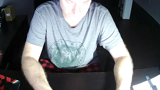 Snapshot of Shalun2000 chatting on 9, 4, 2026 Shalun2000 online show from 9, 4, 2026