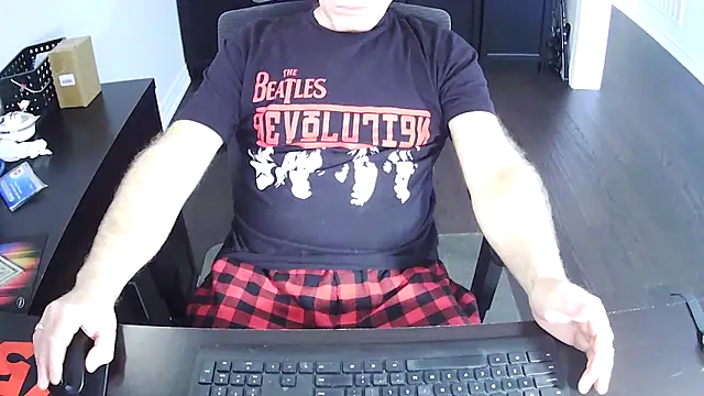 Snapshot of Shalun2000 chatting on 11, 4, 2026 Shalun2000 online show from 11, 4, 2026