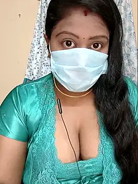 Snapshot of Romantic_Woman chatting on 21, 4, 2026 Romantic Woman online show from 21, 4, 2026