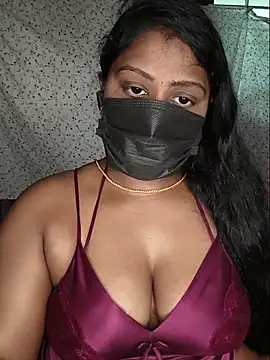 Snapshot of Romantic_Woman chatting on 16, 5, 2026 Romantic Woman online show from 16, 5, 2026