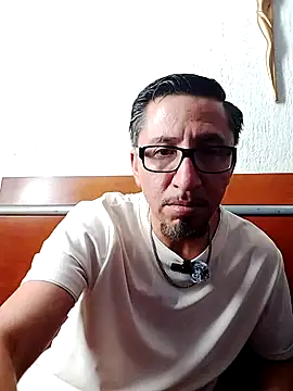 Snapshot of velvetblackcock chatting on 4, 4, 2026 velvetblackcock online show from 4, 4, 2026