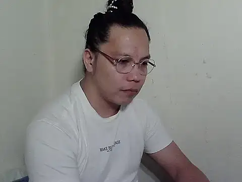 Snapshot of Gaydeliciousxx chatting on 9, 4, 2026 Gaydeliciousxx online show from 9, 4, 2026