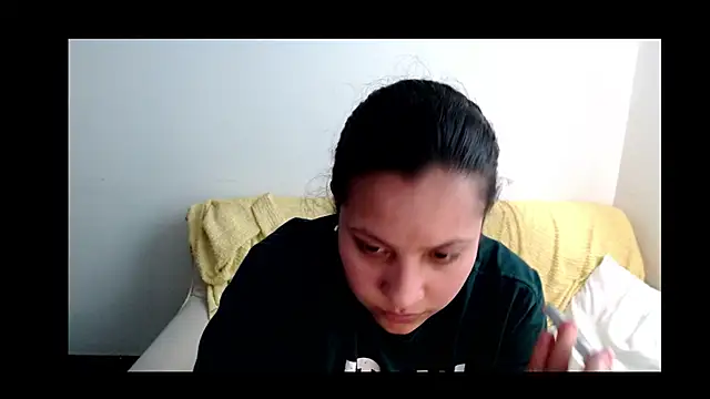 Snapshot of Emma_Bunny1 chatting on 24, 5, 2026 Emma Bunny1 online show from 24, 5, 2026