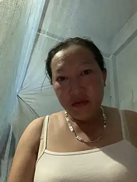 Snapshot of candy-beo chatting on 17, 5, 2026 candy-beo online show from 17, 5, 2026