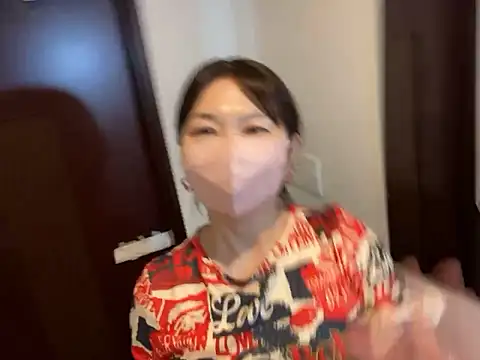 Snapshot of lemonade_madame chatting on 22, 5, 2026 lemonade madame online show from 22, 5, 2026