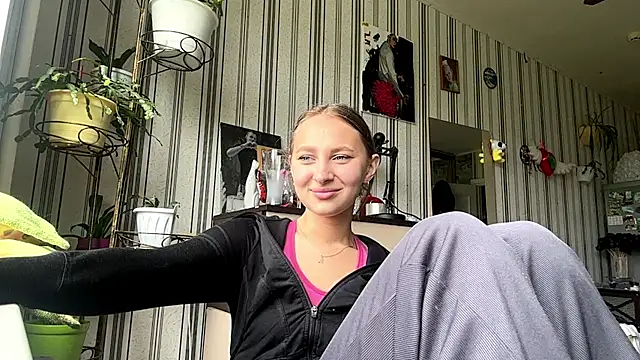 Snapshot of AiConzemius chatting on 13, 5, 2026 AiConzemius online show from 13, 5, 2026
