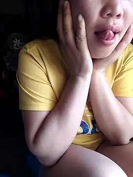   Amanda   online show from 12, 4, 2026