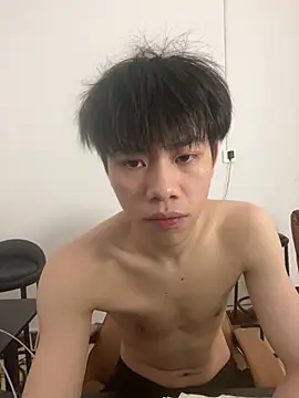 Snapshot of wxh8866 chatting on 8, 4, 2026 wxh8866 online show from 8, 4, 2026