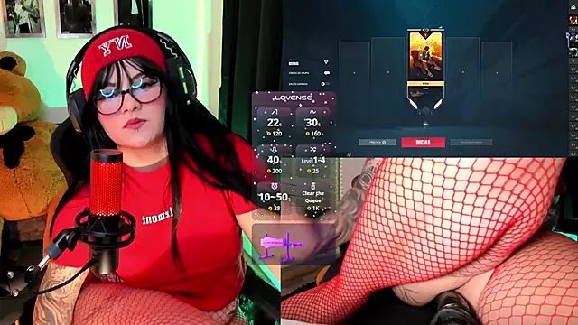 Snapshot of EternaAura_ chatting on 12, 4, 2026 EternaAura online show from 12, 4, 2026