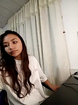 Snapshot of Leticia_Hinkley_ chatting on 9, 4, 2026 Leticia Hinkley online show from 9, 4, 2026