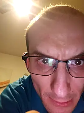 Snapshot of UpbeatXiphias chatting on 7, 4, 2026 UpbeatXiphias online show from 7, 4, 2026