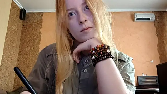 KateVibe 01 online show from 4, 5, 2026