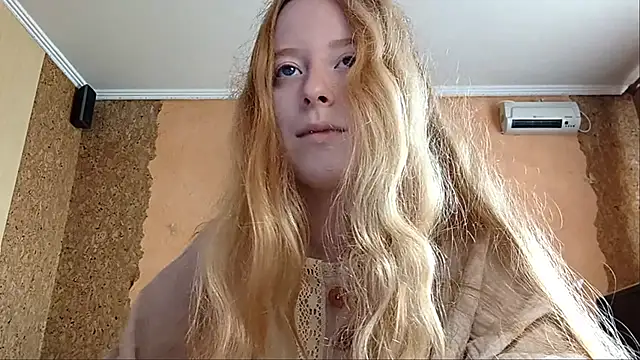Snapshot of KateVibe_01 chatting on 20, 6, 2026 KateVibe 01 online show from 20, 6, 2026