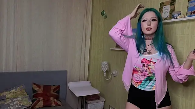 Snapshot of JoyRivers chatting on 7, 4, 2026 JoyRivers online show from 7, 4, 2026