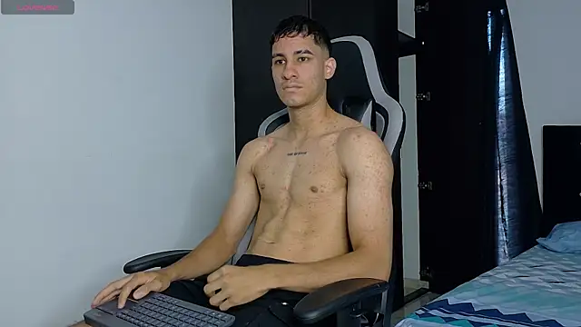 Snapshot of JakeMonroe chatting on 20, 4, 2026 JakeMonroe online show from 20, 4, 2026
