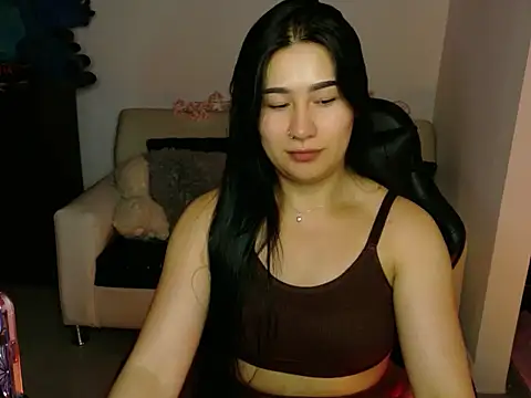 EvelynLeen  online show from 24, 4, 2026
