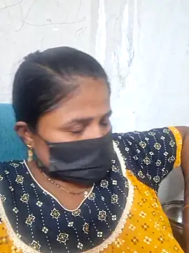 Snapshot of geetha2269 chatting on 28, 5, 2026 geetha2269 online show from 28, 5, 2026