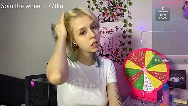 Snapshot of LunaBless chatting on 21, 5, 2026 LunaBless online show from 21, 5, 2026