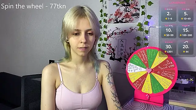 Snapshot of LunaBless chatting on 29, 5, 2026 LunaBless online show from 29, 5, 2026
