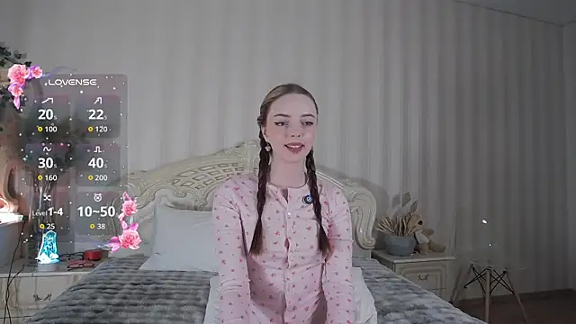 Snapshot of LianaGracee chatting on 29, 5, 2026 LianaGracee online show from 29, 5, 2026