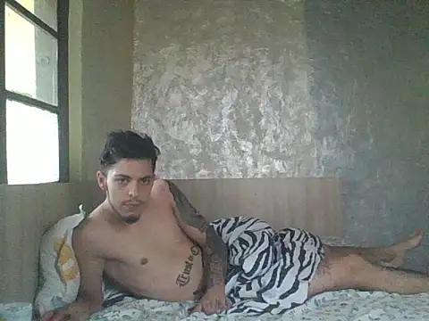 Snapshot of robertmrn112 chatting on 21, 5, 2026 robertmrn112 online show from 21, 5, 2026