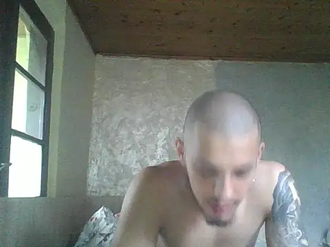 Snapshot of robertmrn112 chatting on 11, 6, 2026 robertmrn112 online show from 11, 6, 2026