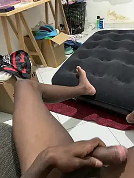 Snapshot of kcetepreto chatting on 8, 4, 2026 kcetepreto online show from 8, 4, 2026