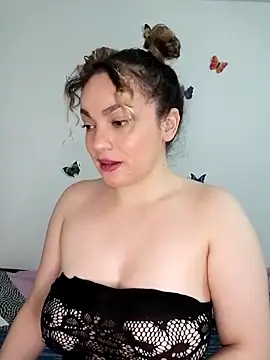 Snapshot of honey_hornie chatting on 30, 4, 2026 honey hornie online show from 30, 4, 2026