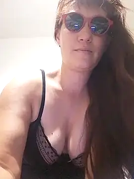 Snapshot of Maggie38 chatting on 27, 7, 2026 Maggie38 online show from 27, 7, 2026